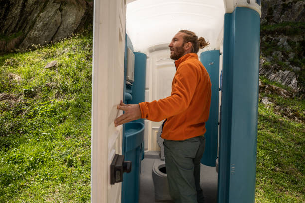 Best Portable toilet rental cost  in Baraboo, WI